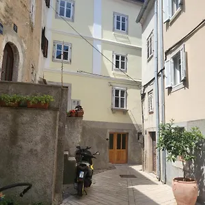 Pjaceta , Cres Croazia